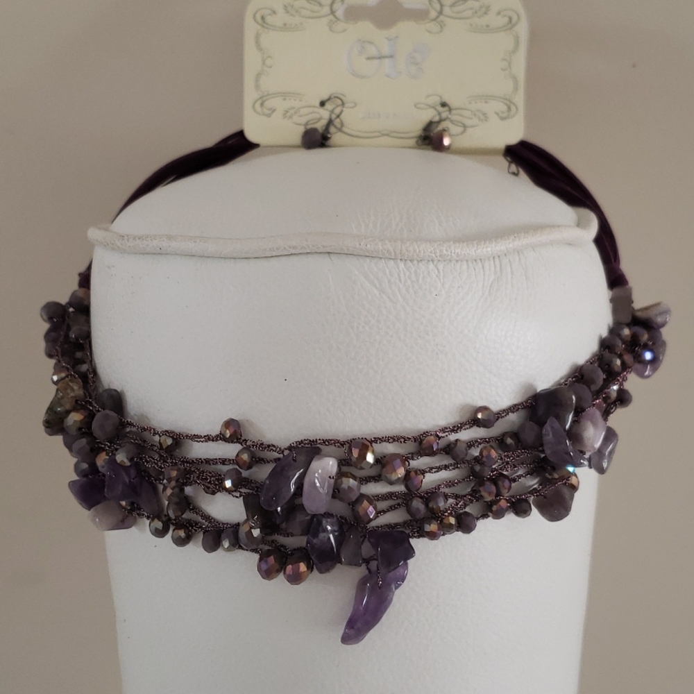 Burgandy set with earrings